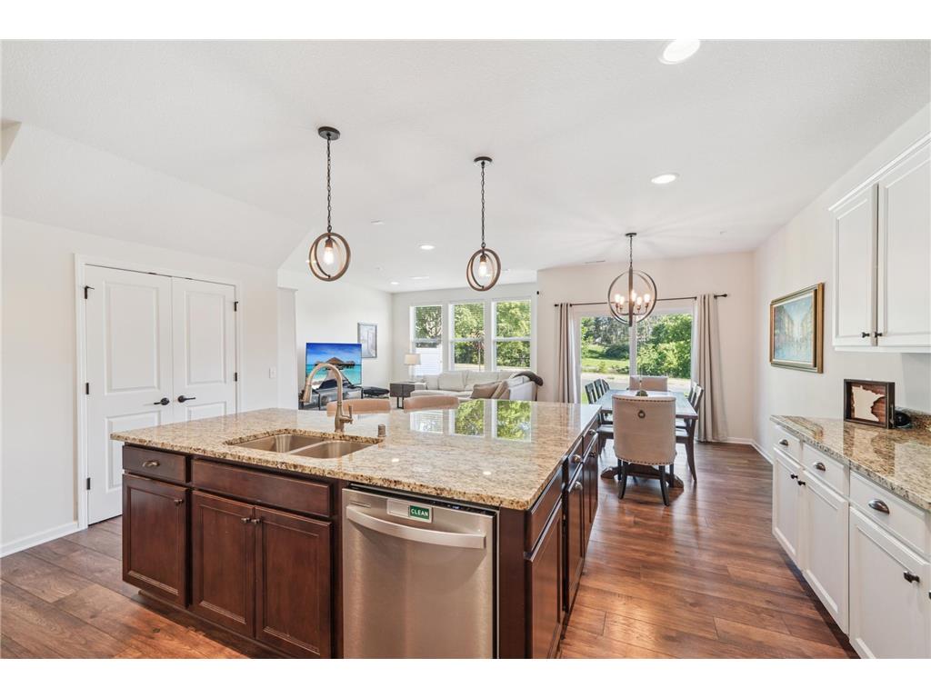 726 Maggie Way Chanhassen MN 55317 6785927 image1
