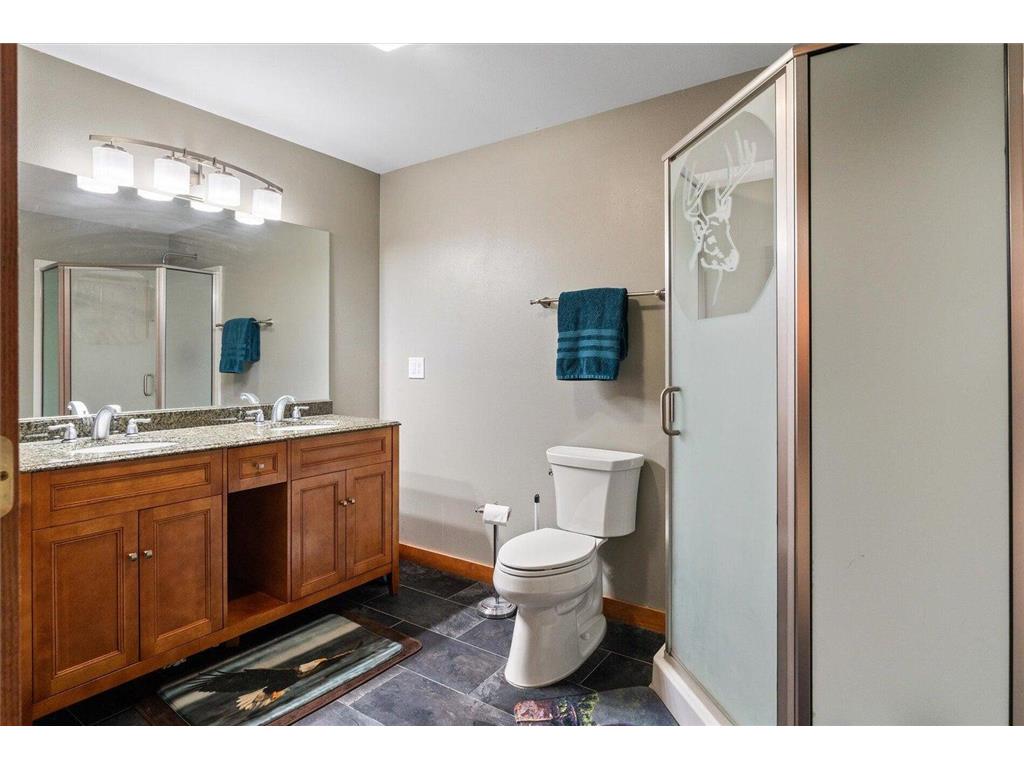 726 N 4th Street La Crescent MN 55947 6815200 image14