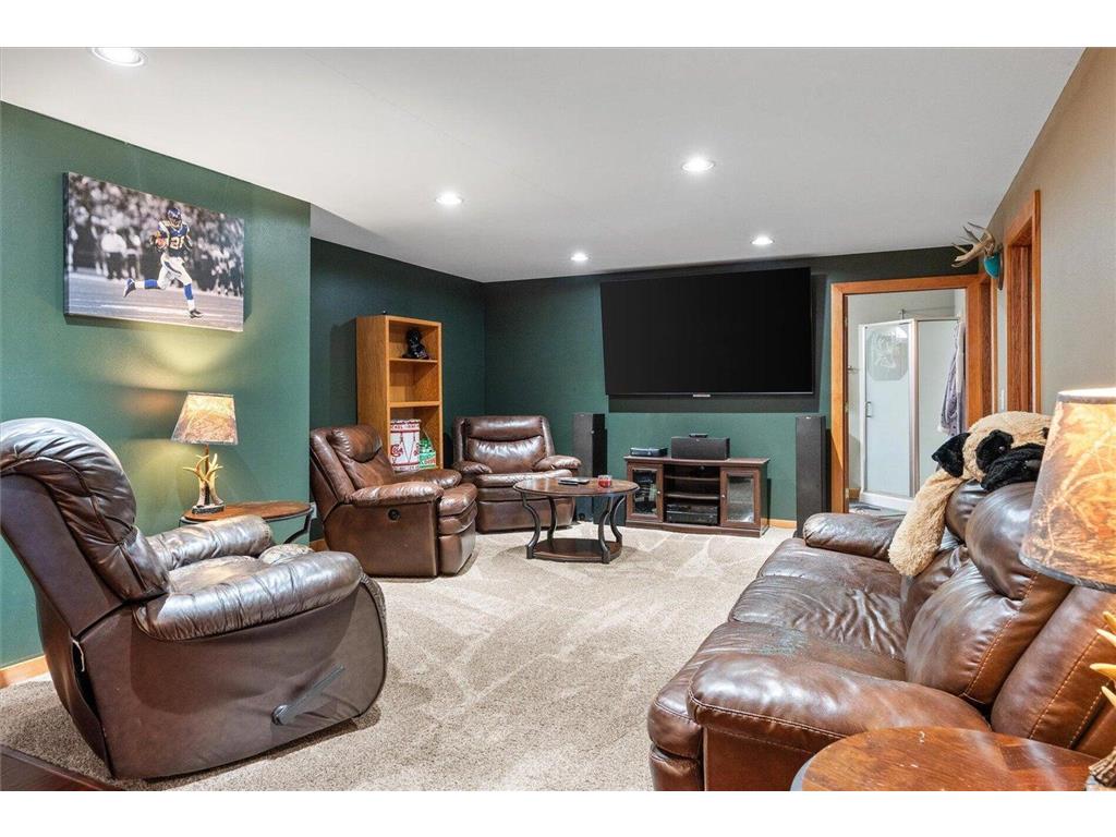 726 N 4th Street La Crescent MN 55947 6815200 image22