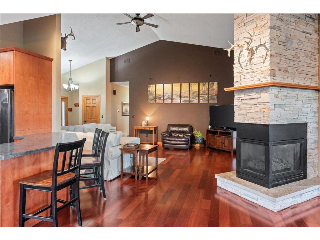 726 N 4th Street La Crescent MN 55947 6815200 image27