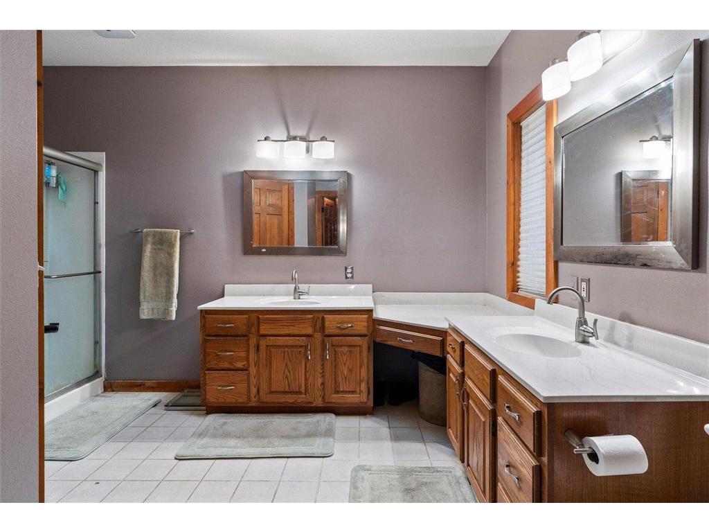 726 N 4th Street La Crescent MN 55947 6815200 image7