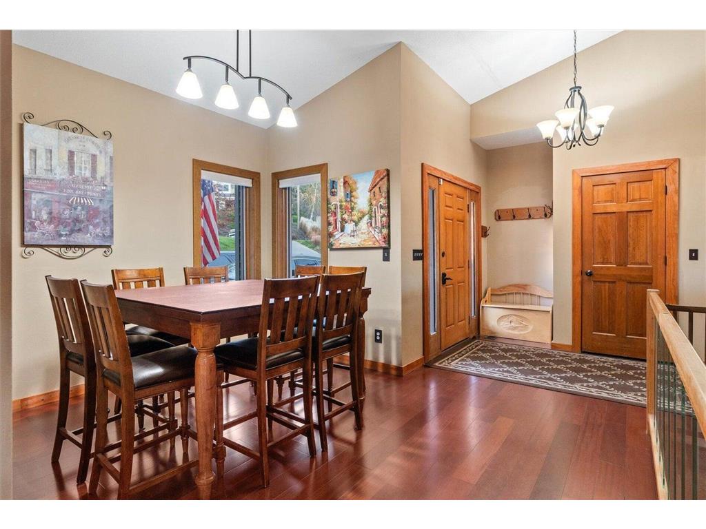 726 N 4th Street La Crescent MN 55947 6815200 image8