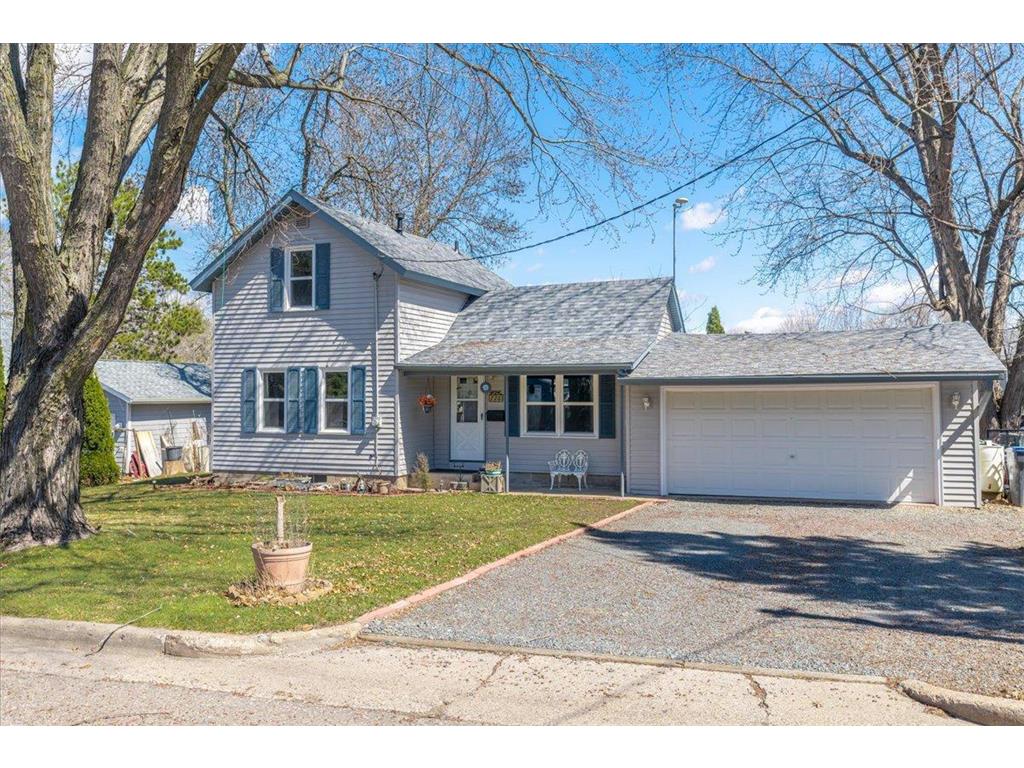 726 Park Avenue New Richmond WI 54017 6516545 image1