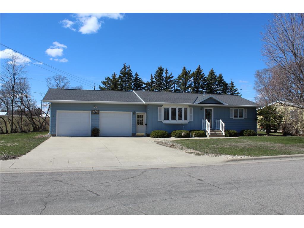 726 Stearns Avenue Paynesville MN 56362 6511955 image1