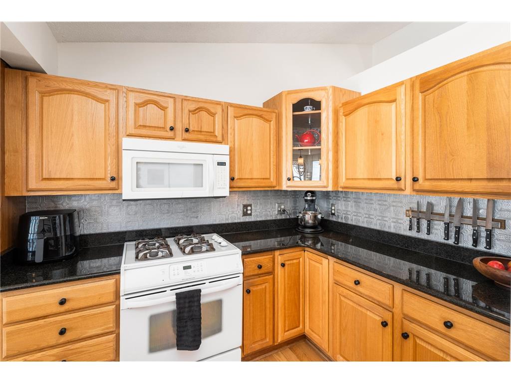 726 W 5th Street Duluth MN 55806 7060735 image14