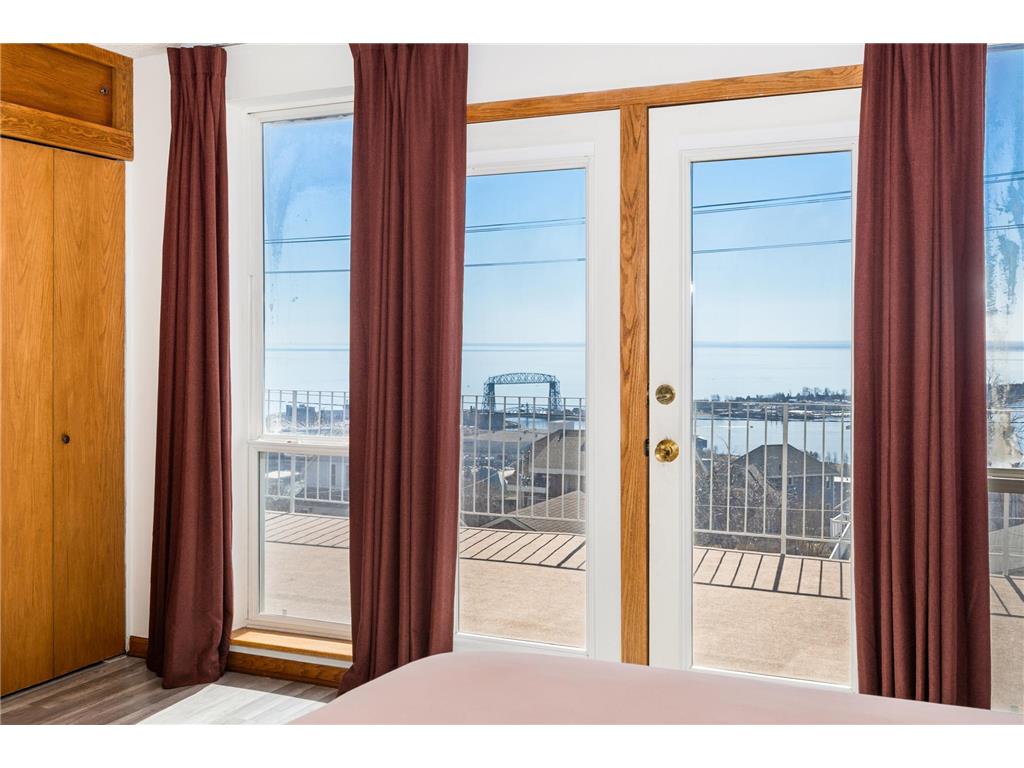 726 W 5th Street Duluth MN 55806 7060735 image26