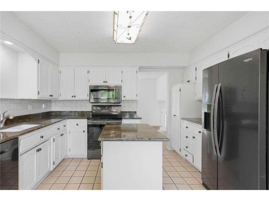7263 Pineview Lane N Maple Grove MN 55369 - Cedar Island Lake 7077319 image14