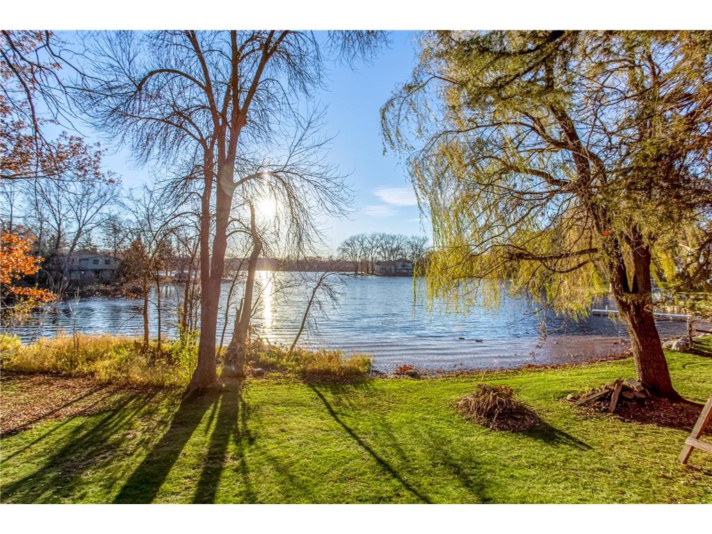 7267 W Timber Lane Maple Grove MN 55369 - Cedar Island Lake 6461591 image1