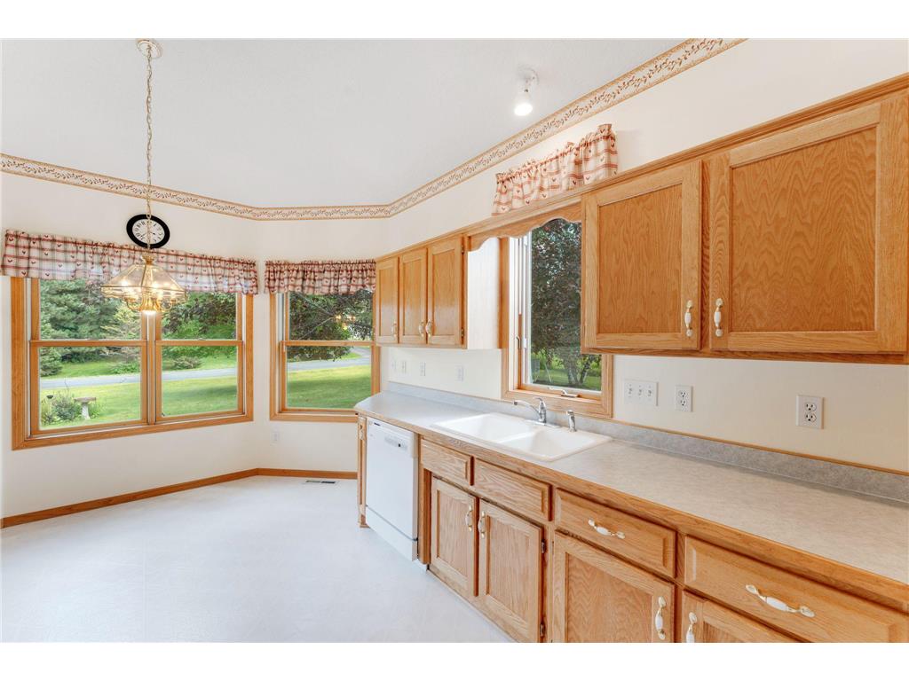 7268 256th Street Wyoming MN 55092 - Sunrise River 7019541 image18