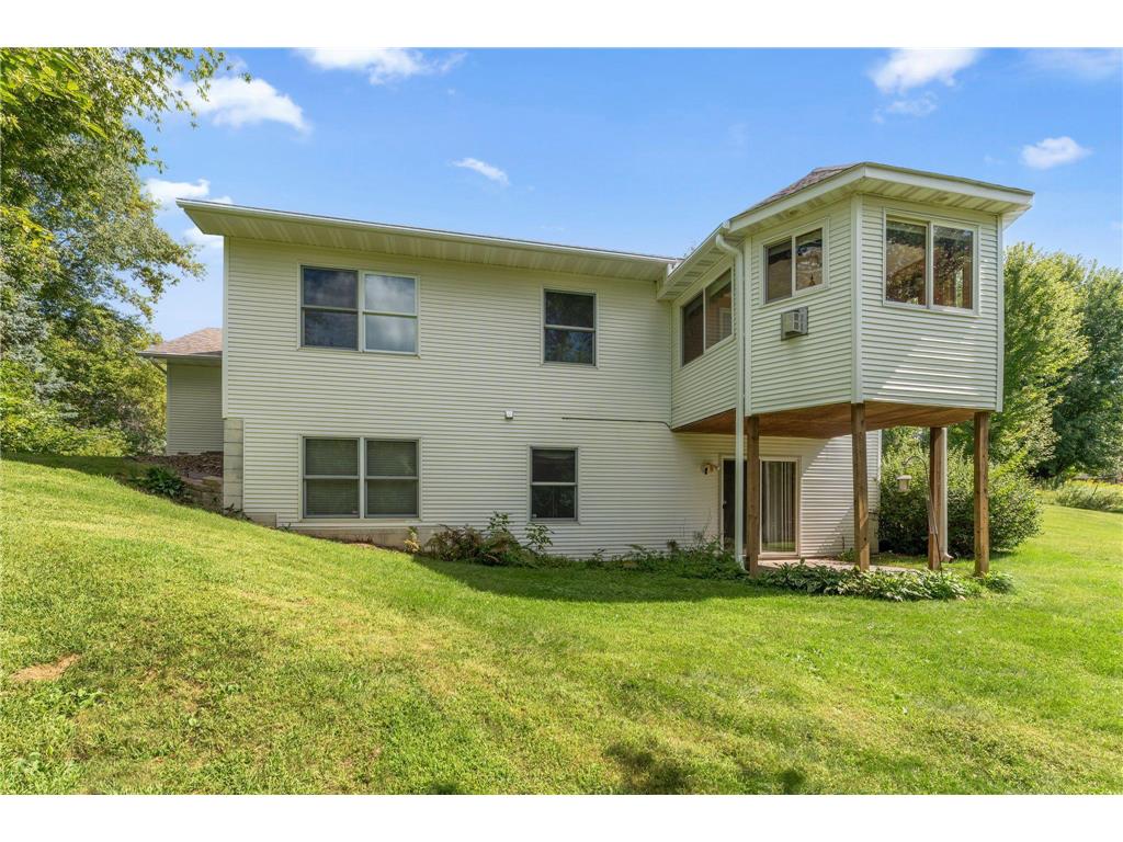 7268 256th Street Wyoming MN 55092 - Sunrise River 7019541 image9