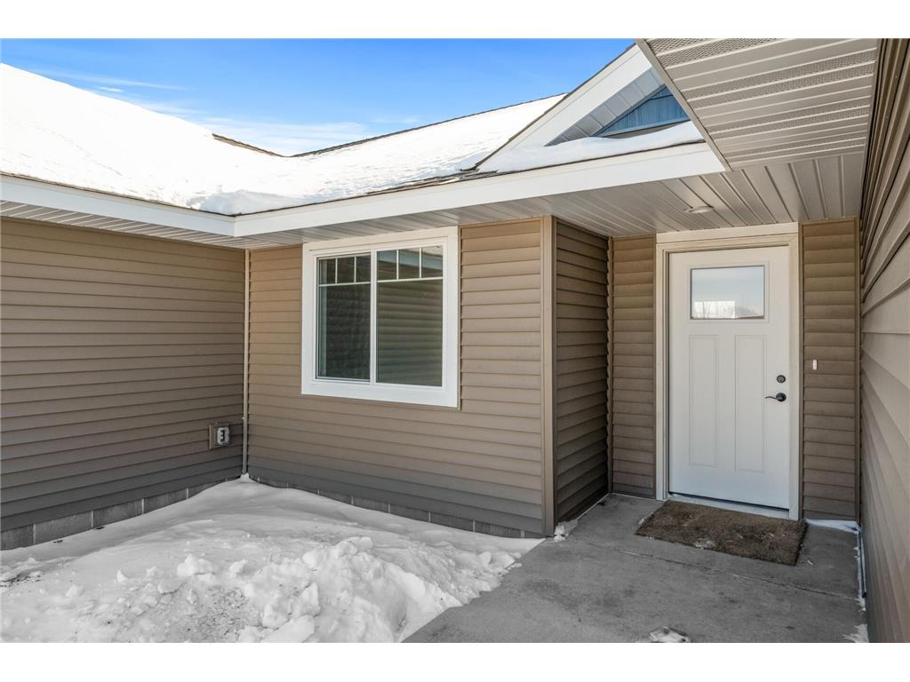 7268 Hawthorne Court North Branch MN 55056 7044708 image4