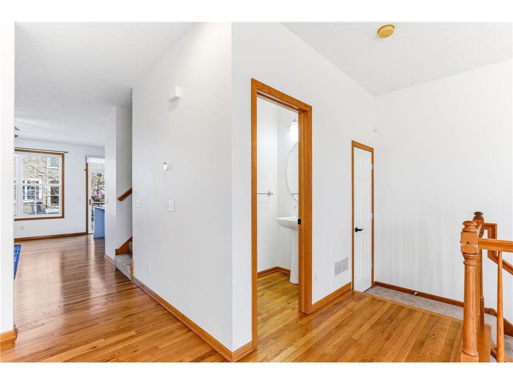 727 2nd Street NE Hopkins MN 55343 7046276 image6