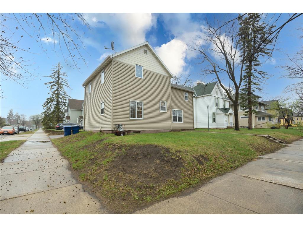 727 6th Avenue S Saint Cloud MN 56301 6691468 image1