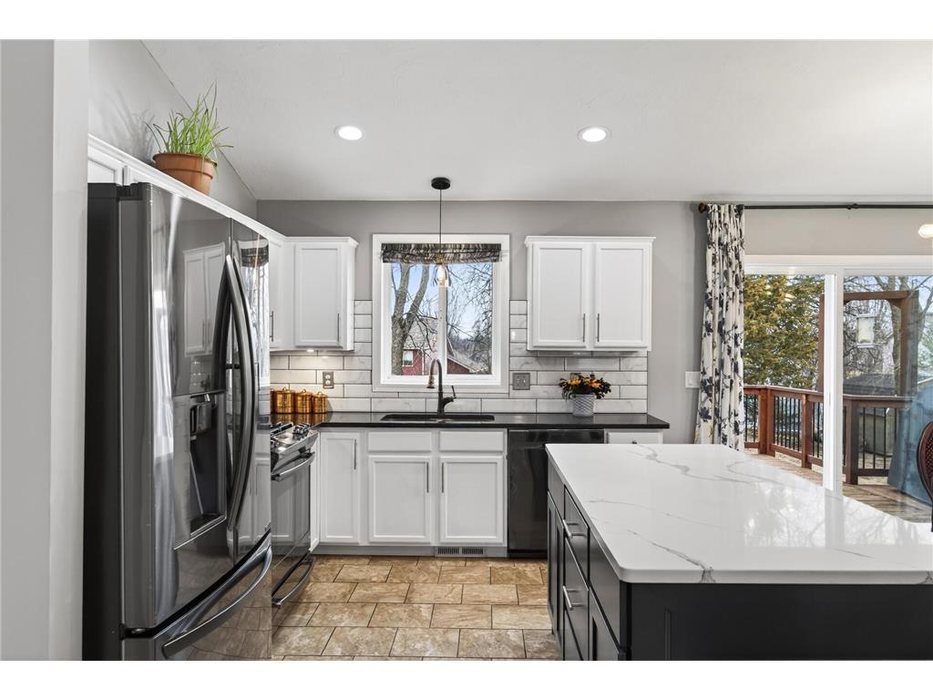 727 7th Street N Montrose MN 55363 6777442 image2