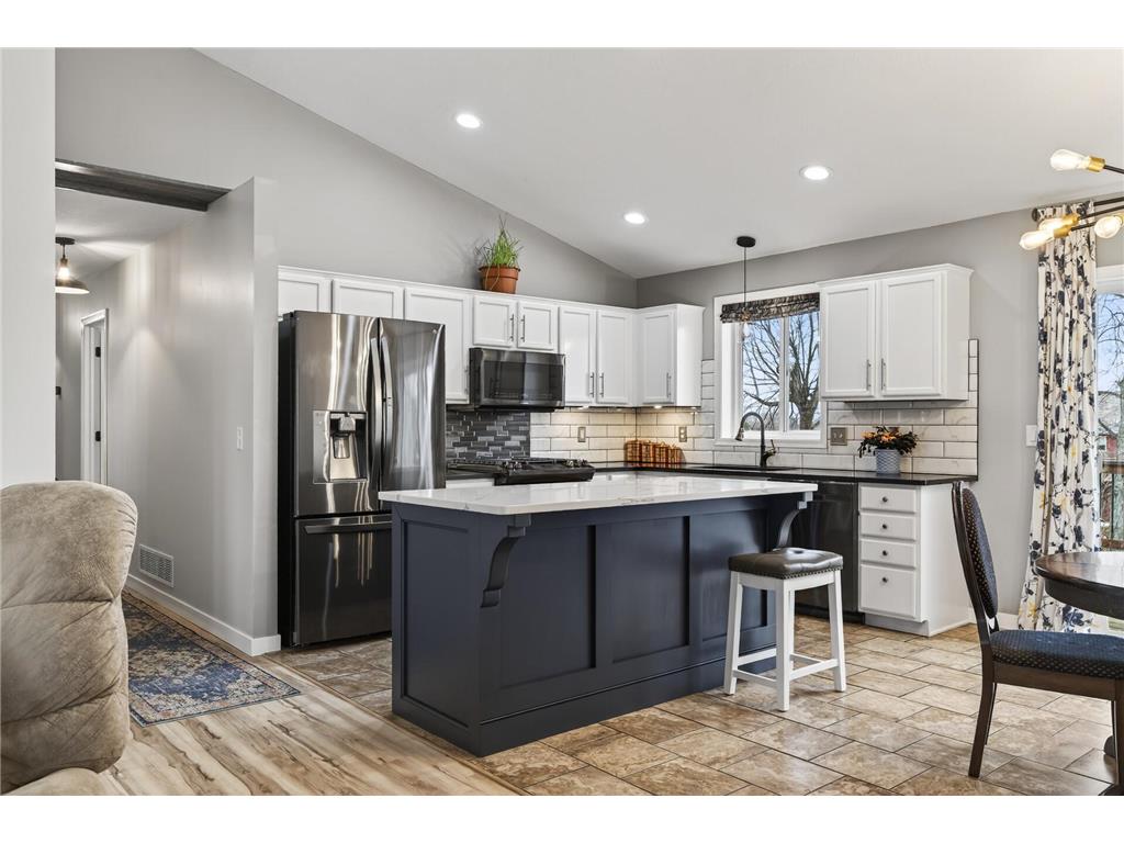 727 7th Street N Montrose MN 55363 6777442 image3