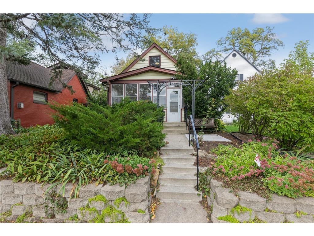 727 Butternut Avenue Saint Paul MN 55102 - Mississippi 6440347 image1