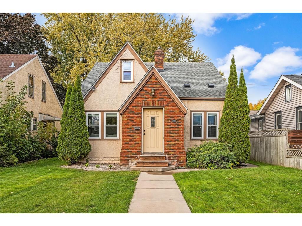 727 Cottage Avenue E Saint Paul MN 55106 6801363 image1