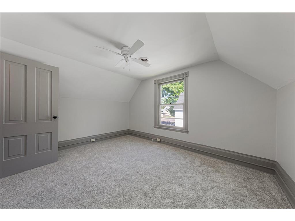 727 Division Street W Faribault MN 55021 7082424 image13