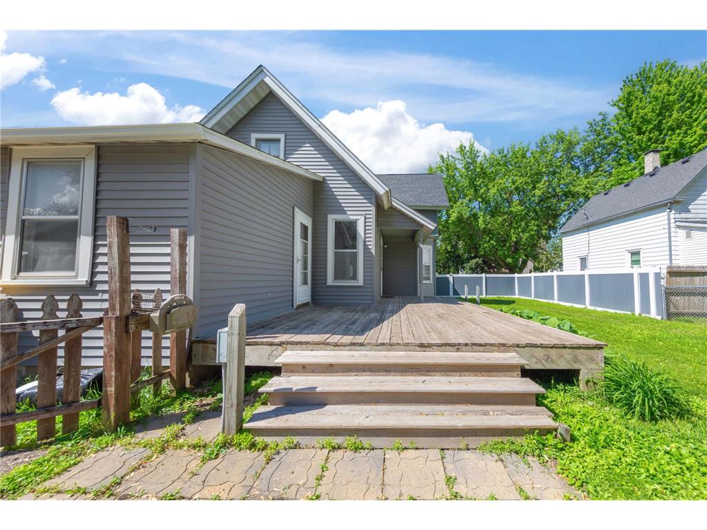 727 Division Street W Faribault MN 55021 7082424 image15