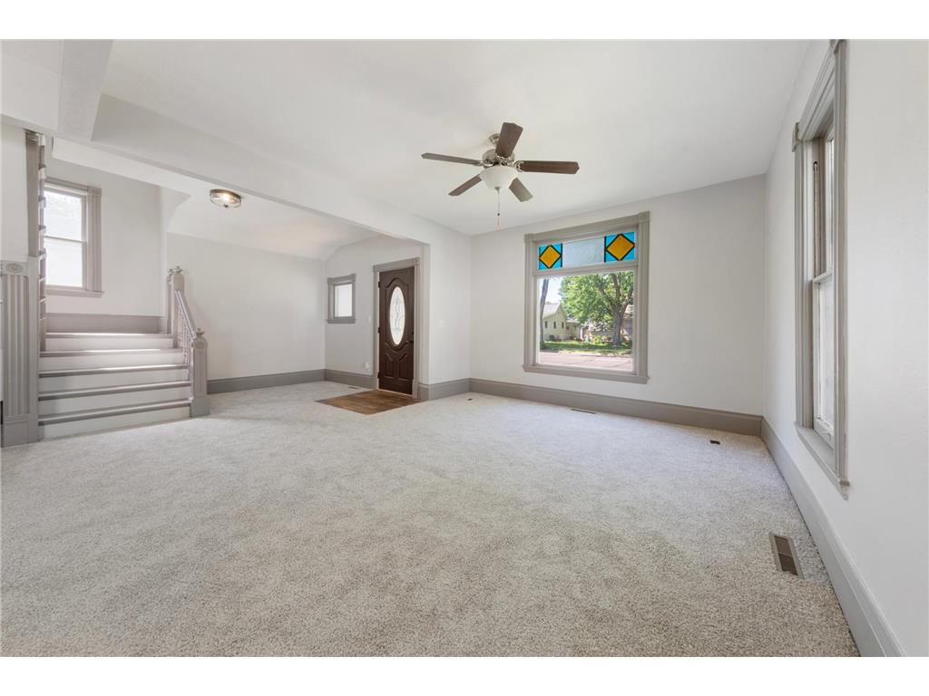727 Division Street W Faribault MN 55021 7082424 image18