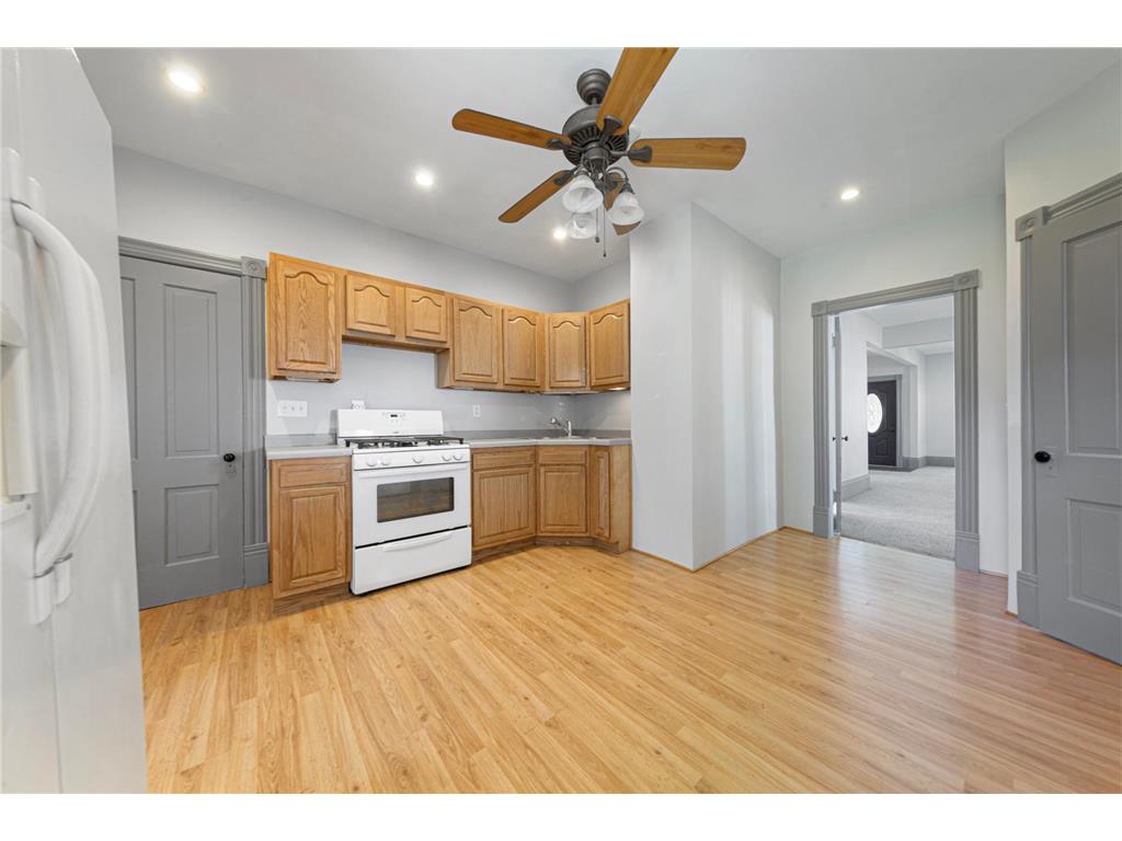 727 Division Street W Faribault MN 55021 7082424 image19