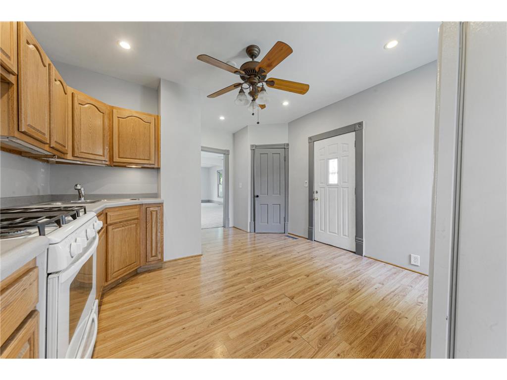 727 Division Street W Faribault MN 55021 7082424 image20