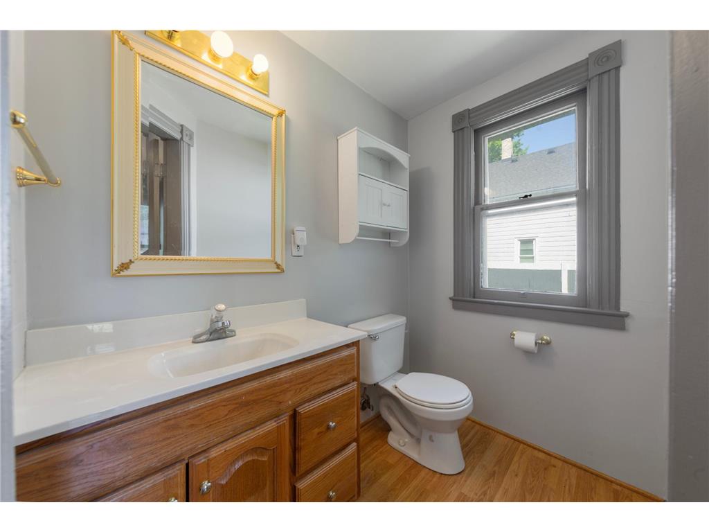 727 Division Street W Faribault MN 55021 7082424 image23
