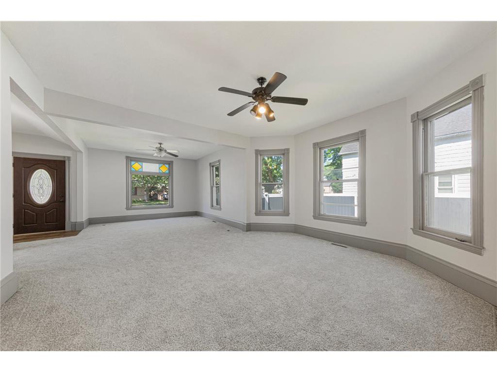 727 Division Street W Faribault MN 55021 7082424 image24