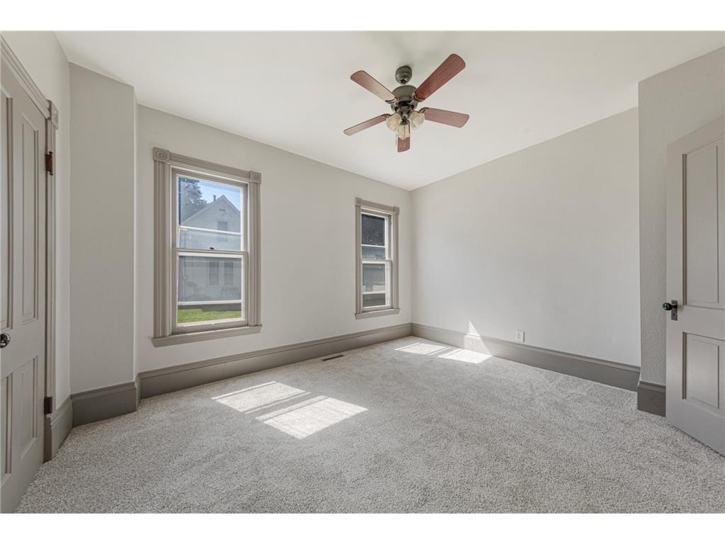 727 Division Street W Faribault MN 55021 7082424 image26