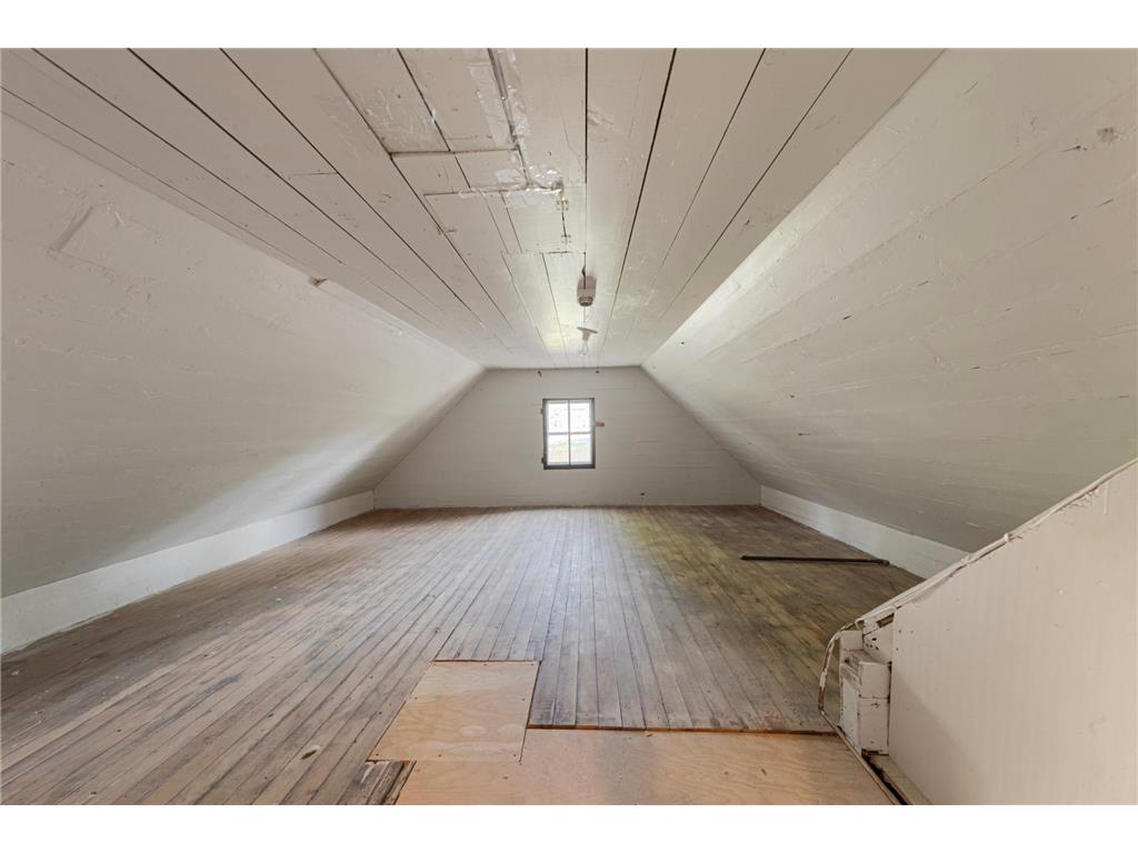 727 Division Street W Faribault MN 55021 7082424 image32