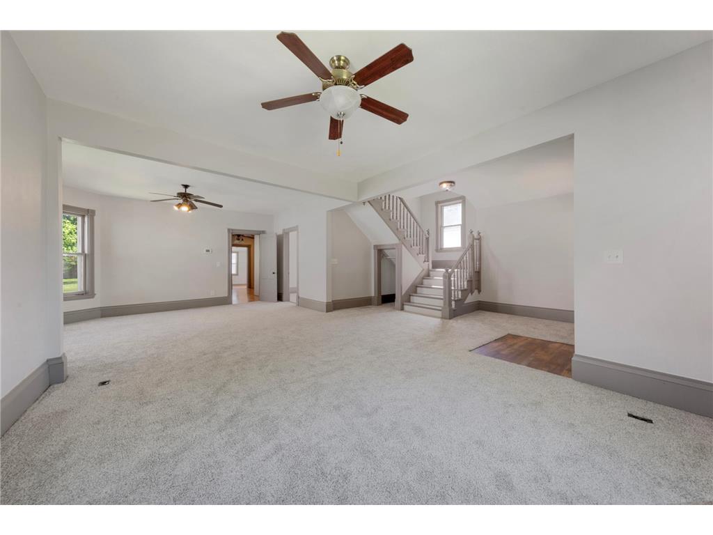 727 Division Street W Faribault MN 55021 7082424 image7