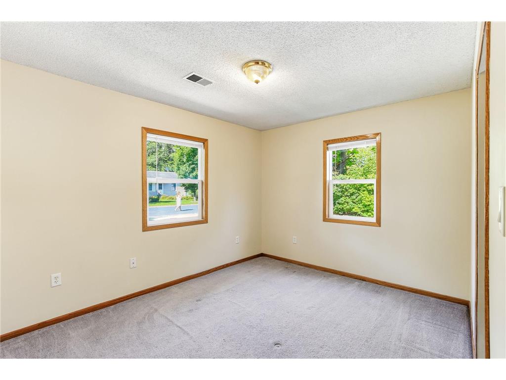 727 Elm Street Anoka MN 55303 7089278 image14