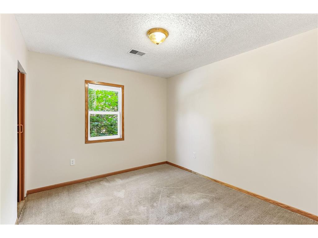 727 Elm Street Anoka MN 55303 7089278 image16