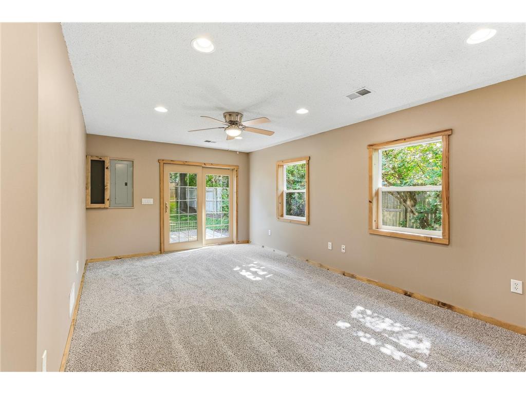 727 Elm Street Anoka MN 55303 7089278 image22