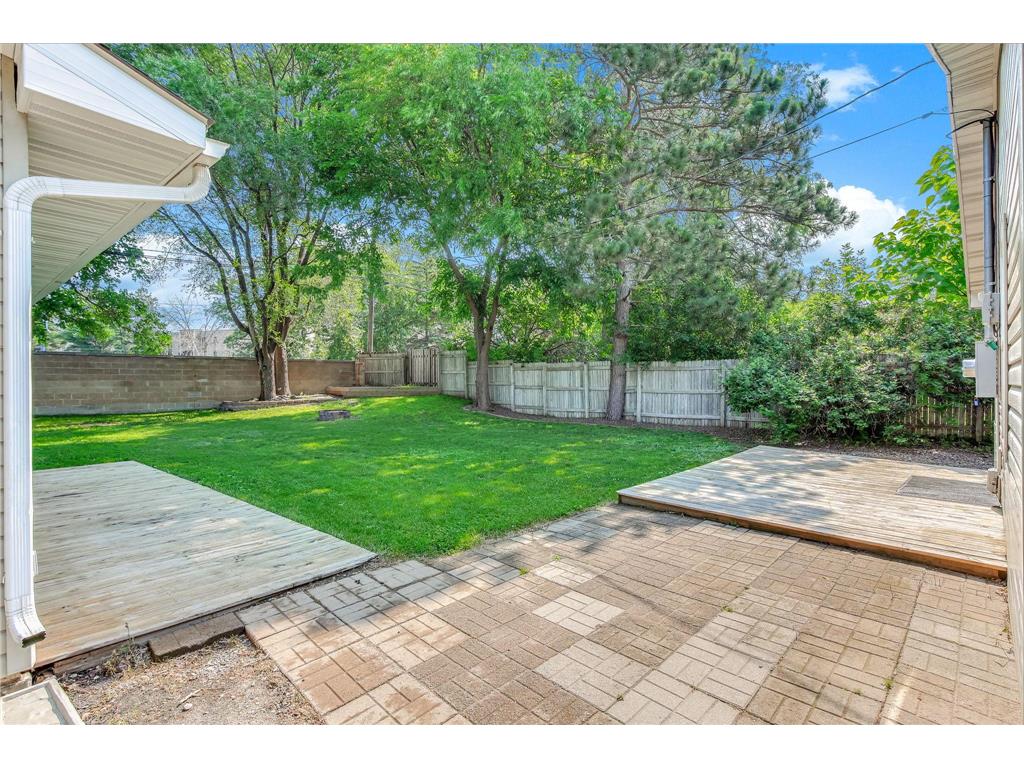 727 Elm Street Anoka MN 55303 7089278 image29
