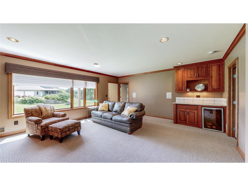 727 Foxcroft Circle SW, Rochester, MN, 55902 MLS 6559893 Edina Realty