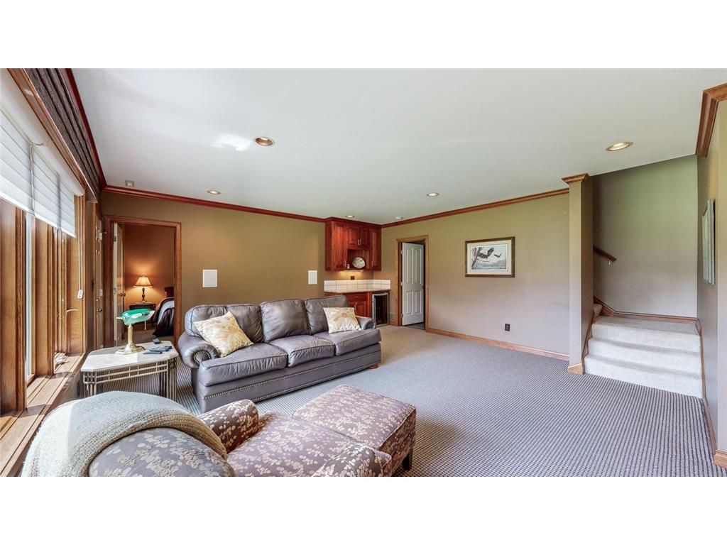 727 Foxcroft Circle SW, Rochester, MN, 55902 MLS 6559893 Edina Realty