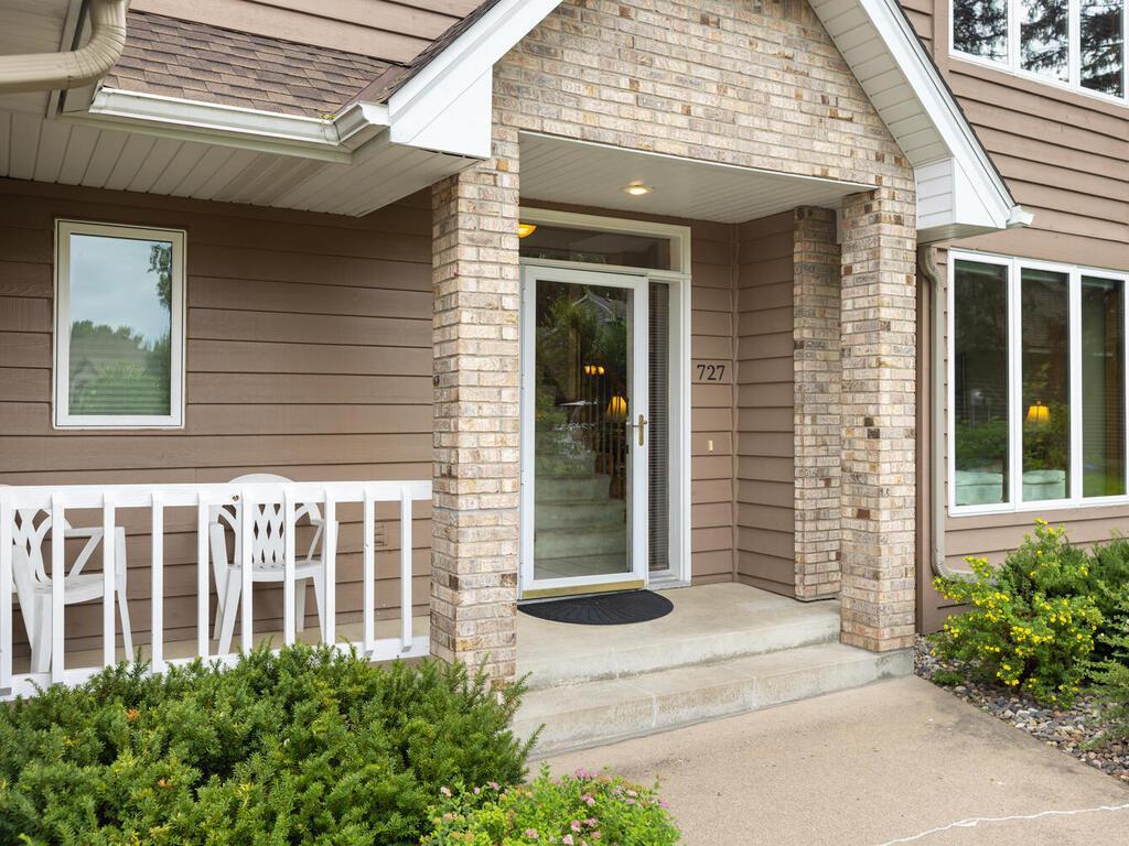 727 Laurie Court Maplewood MN 55117 6804167 image1