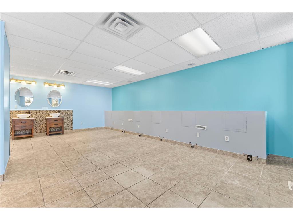 727 Marie Avenue South Saint Paul MN 55075 6821614 image10