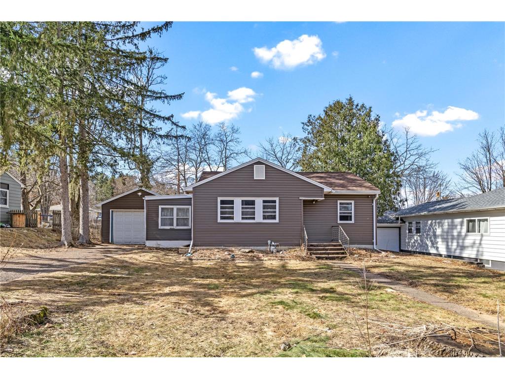 728 2nd Street E Altoona WI 54720 7033437 image1