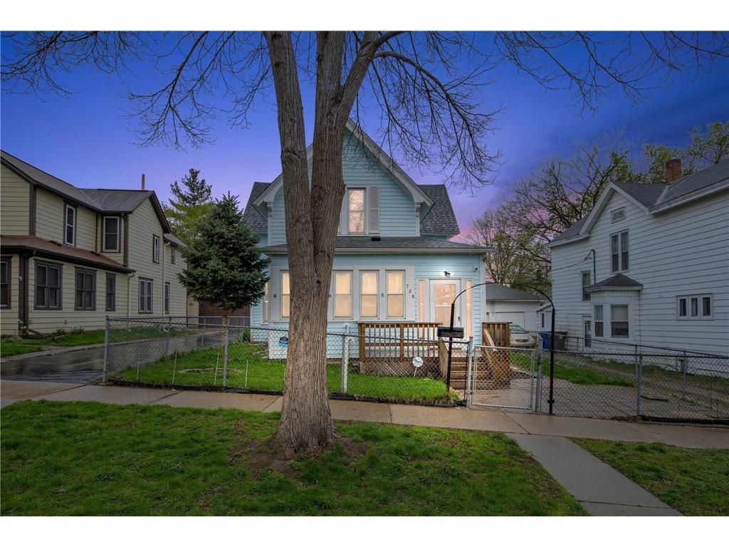 728 5th Street E Saint Paul MN 55106 6524397 image1