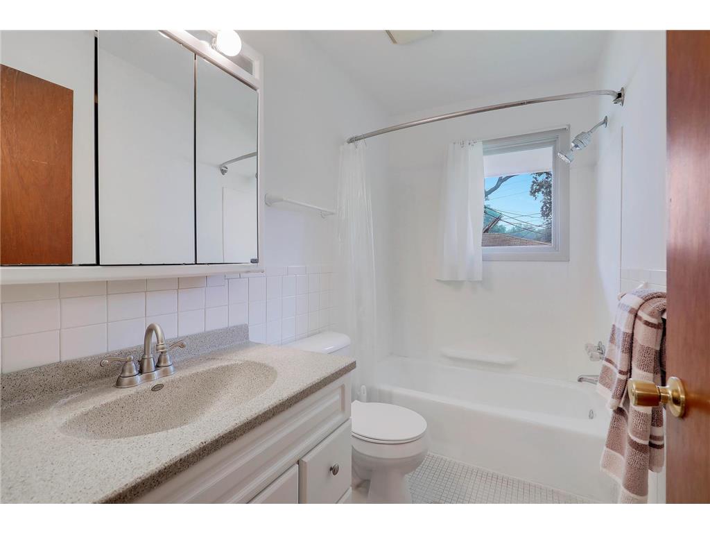 728 6th Avenue S Hopkins MN 55343 7111563 image32