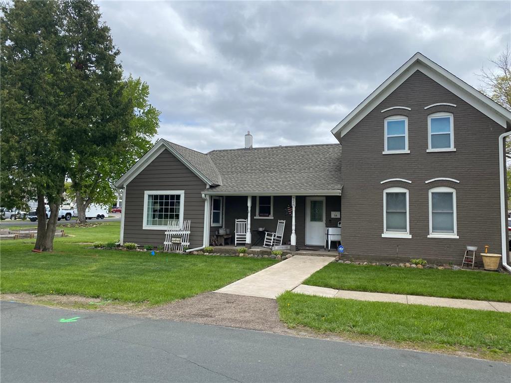 728 Bluff Avenue E Shakopee MN 55379 7068601 image1