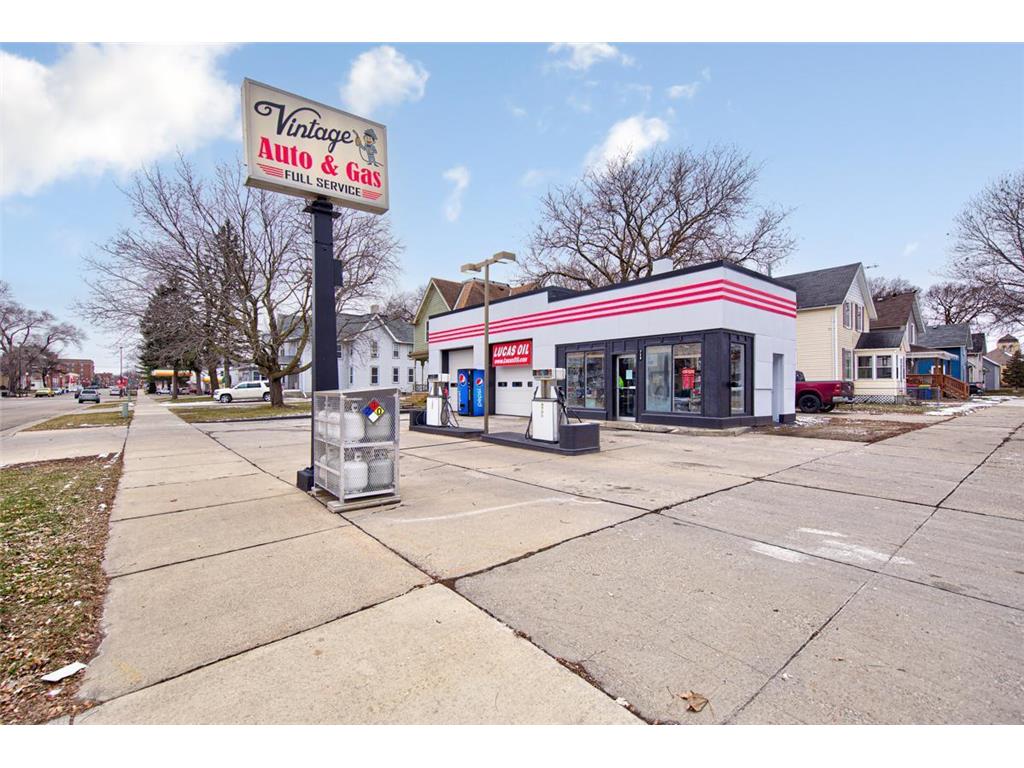 728 Central Avenue N Faribault MN 55021 6473299 image1