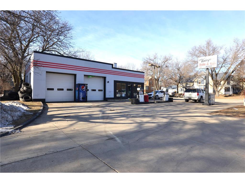 728 Central Avenue N Faribault MN 55021 6646301 image1