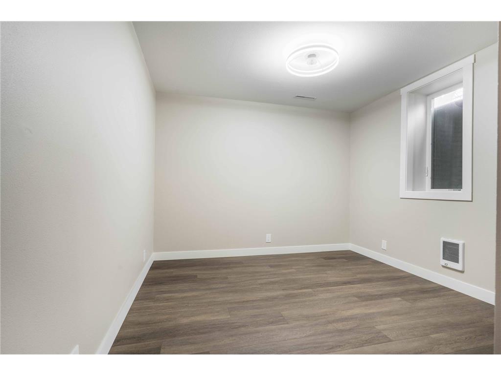 728 S Woodland Drive Fergus Falls MN 56537 7063316 image41