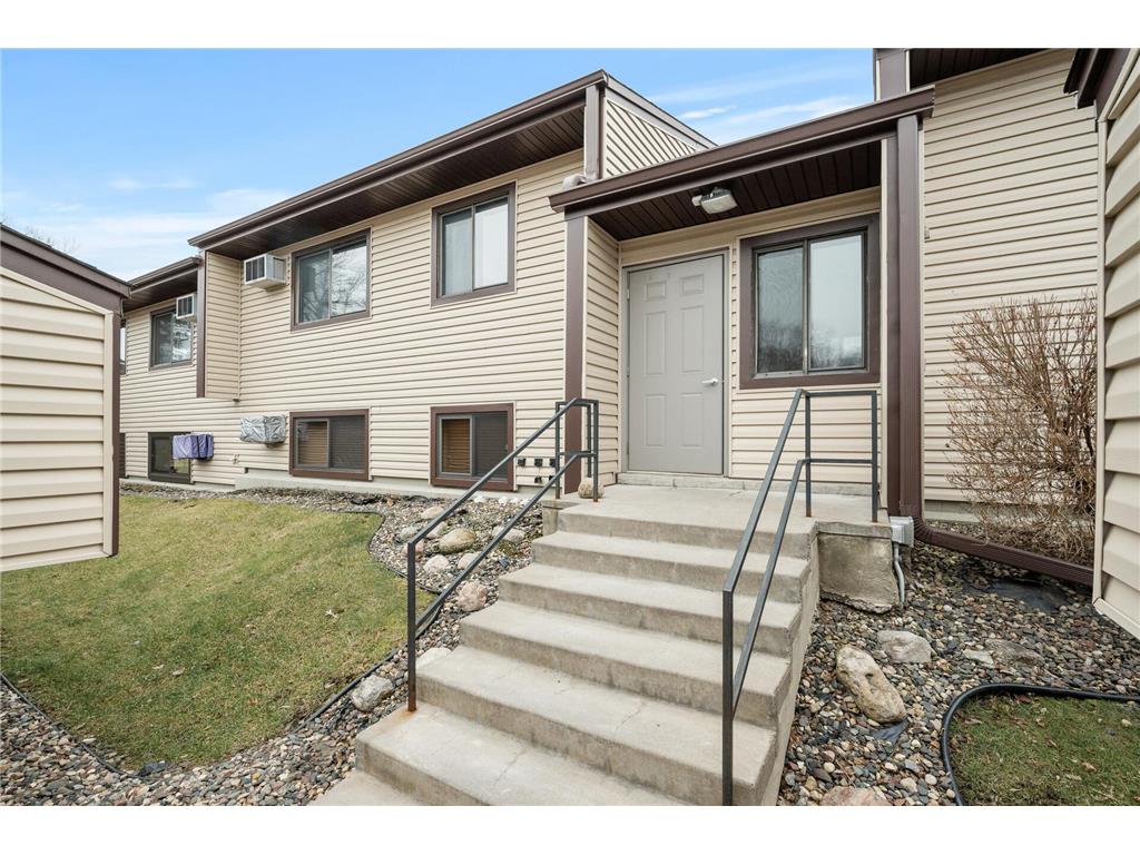 7284 Vista Court Eden Prairie MN 55346 6465127 image1