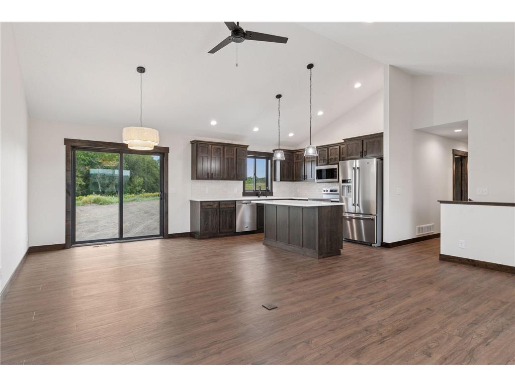 729 163rd Street Hammond WI 54015 6795408 image10