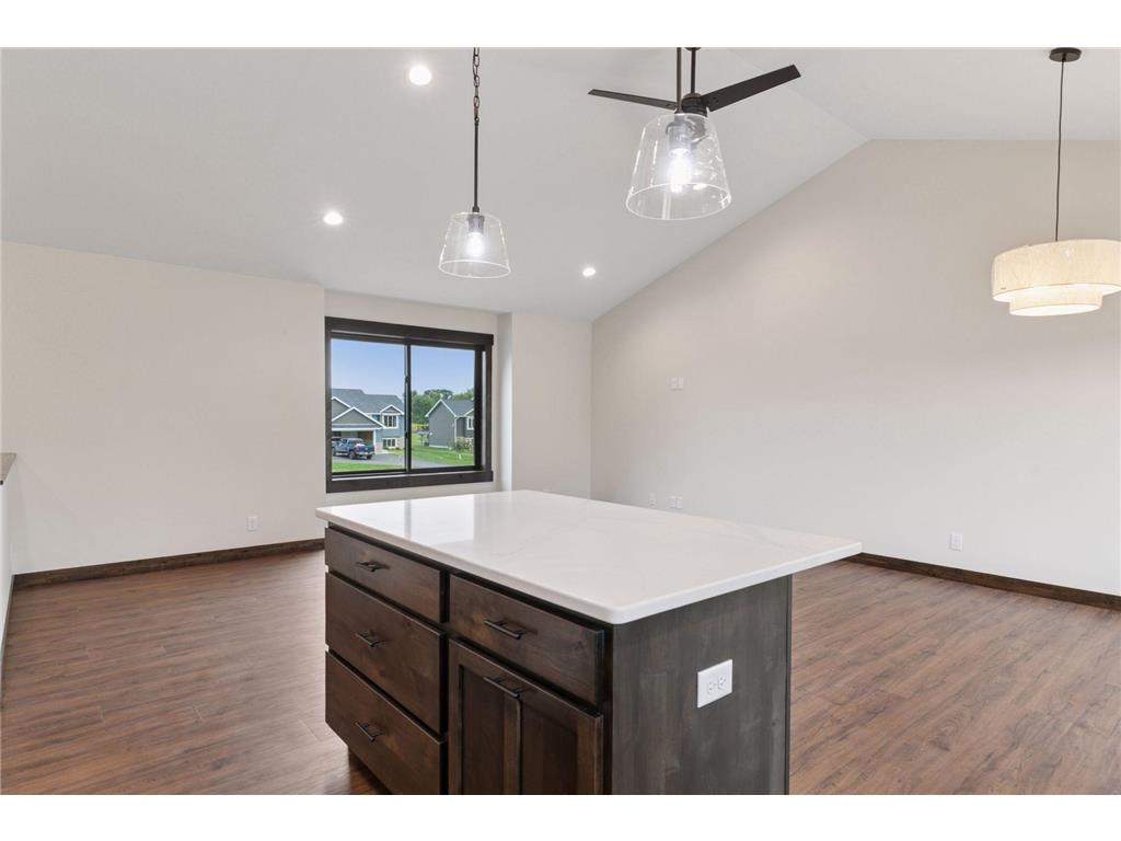 729 163rd Street Hammond WI 54015 6795408 image12