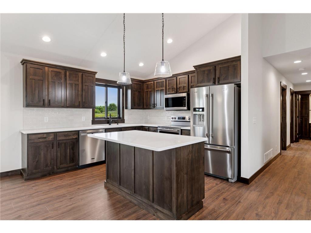 729 163rd Street Hammond WI 54015 6795408 image2